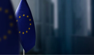 Avrupa Borsaları Karışık Seyrediyor: Jeopolitik Riskler ve Şirket Bilançoları Etkisi