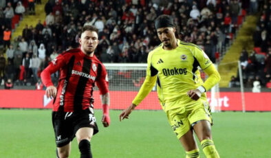 Fenerbahçe Çeyrek Finalde! Archie Brown’dan Duygusal Açıklamalar ve Skriniar Övgüsü