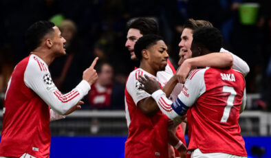 Arsenal, Brighton’ı Saka’nın Golüyle Geçti: Ferdi Kadıoğlu’nun Sahada Olduğu Maçta 1-0’lık Galibiyet!