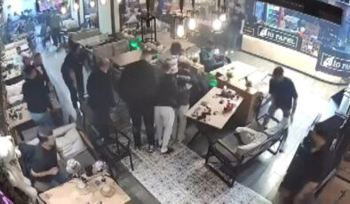 Galatasaray Golleriyle Coştu, Taraftar Sevinçten Bayıldı: O Anlar Kamerada!