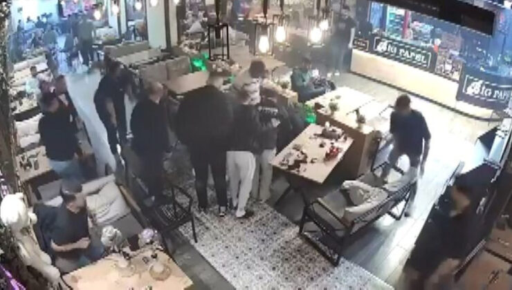 Galatasaray Golleriyle Coştu, Taraftar Sevinçten Bayıldı: O Anlar Kamerada!