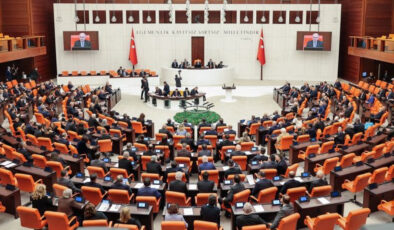 TBMM Gündeminde Yoğun Tartışmalar: Dışişleri ve Milli Savunma Bakanları Sunum Yapacak, Yemek Tartışmaları Alevlendi