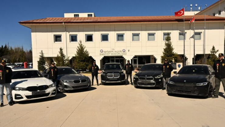 Eskişehir’de Çalıntı Araç Vurgunu: 11 Şüpheli Adliyeye Sevk Edildi, Bir Şüpheli Yapay Zekaya Danışmış!