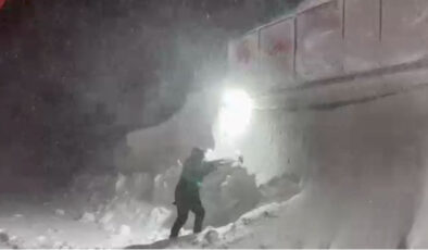 Erciyes’te Kar Kalınlığı 3 Metreye Ulaştı: Tipi Etkili Oluyor