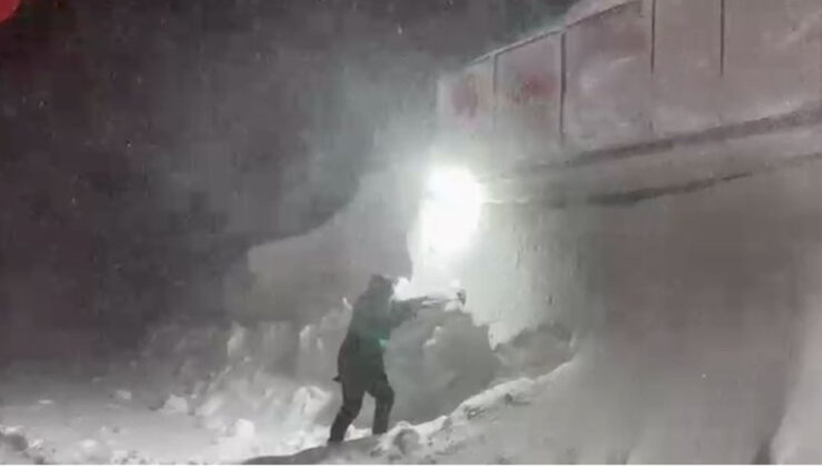 Erciyes’te Kar Kalınlığı 3 Metreye Ulaştı: Tipi Etkili Oluyor