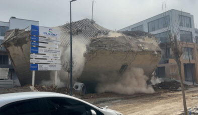 Malatya’da Tarihi Cami İnşaatında Göçük: 1 Yaralı, İnceleme Başlatıldı