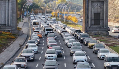 EGM’den Araç Plakası Açıklaması: Standart Dışı Plaka Kullanımına Dikkat!