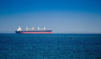 Jeopolitik Riskler Emtia Piyasalarını Sarsıyor: Fed’in Faiz Kararları ve Enflasyon Endişeleri