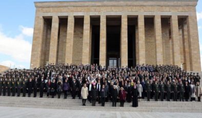 Demet Güler, 8 Mart’ta Anıtkabir’de Kadın Askerlerle Bir Araya Geldi
