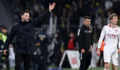 Fenerbahçe’de Tedesco’dan Samsunspor Karşısında Sürprizler: İlk 11’de Değişiklikler ve 3’lü Savunma