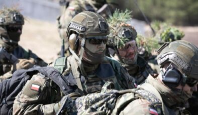 Polonya, Orta Doğu’daki Güvenlik Endişeleri Nedeniyle Irak’taki Askerlerini Tahliye Etti