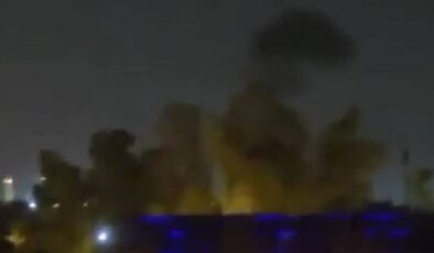 Son Dakika: Riyad’daki ABD Büyükelçiliğine İHA Saldırısı Düzenlendi, Yangın Çıktı