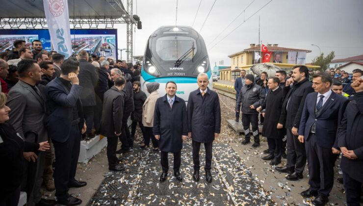 Türkiye’den Milli Hamle: İlk Milli Elektrikli Hızlı Tren Raylarda! Uraloğlu’ndan Açıklamalar