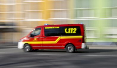 Almanya’da Kurt Saldırısı: Hamburg’da Bir Kadın Alışveriş Pasajında Yaralandı