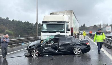 Anadolu Otoyolu’nda Zincirleme Kaza: İstanbul İstikameti Ulaşıma Kapandı, Yaralılar Var