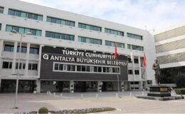 Antalya Belediyesi Rüşvet ve Yolsuzluk Soruşturmasında Gözaltılar Devam Ediyor: Son Gelişmeler