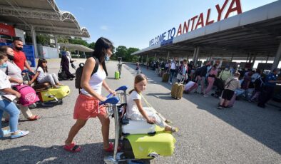 Orta Doğu Gerilimi Turizmi Etkiliyor: Türkiye Alman Tatilcilerin Güvenli Limanı Oldu