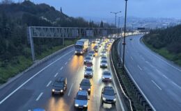 Bayram Dönüşü Trafiği: Anadolu Otoyolu ve D-100’de İstanbul Yönünde Yoğunluk