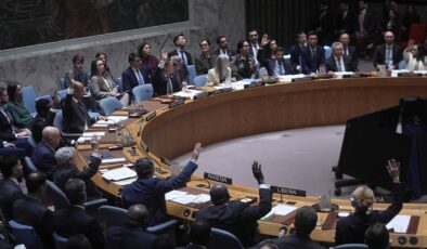 BMGK’dan İran’a Kınama: Körfez’e Yönelik Füze Saldırıları Kınandı