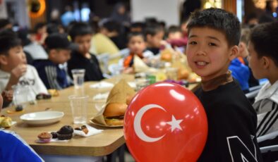TDV’den Yetimlere Kapsamlı Destek: Eğitimden Barınmaya, Bayram Hediyelerinden Manevi Desteğe