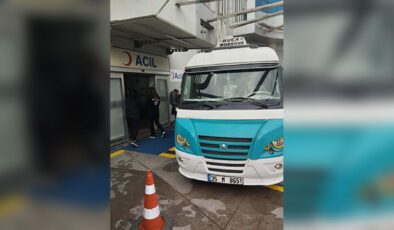 İzmir’de Dolmuşta Doğum: Cesur Şoförden Annelere Yardım Eli