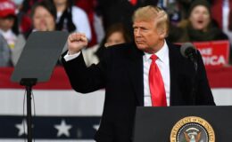 Tucker Carlson’dan Çarpıcı Açıklamalar: İran’a Saldırılar ve ABD’nin Çıkarları Arasındaki Çelişki