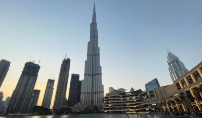 Dubai’de Hava Savunma Sisteminin Müdahalesi Sonucu Şarapnel Parçası Düştü: 1 Ölü