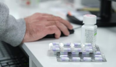 İlaç Fiyatlarında Yeni Dönem: Kur Artışı, Yerli Üretim Teşviki ve Fiyat Koruması