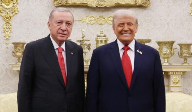 Cumhurbaşkanı Erdoğan ve Eski ABD Başkanı Trump Görüştü: Türkiye-ABD İlişkileri ve Bölgesel Gelişmeler Ele Alındı