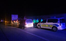 Erzincan’da 33 Yolcu Taşıyan Otobüs Bariyerlere Çarptı: Yaralanan Yok, Yolcular Güvenle Taşındı