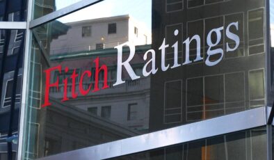 Fitch: Hürmüz Boğazı’ndaki Kapanma Geçici Olacak, Petrol Fiyatları Sınırlı Etkilenecek