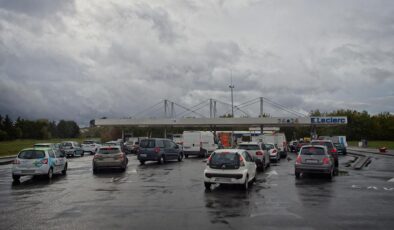 Fransa’da Akaryakıt Krizi Derinleşiyor: Yüzlerce İstasyonda Yakıt Sıkıntısı