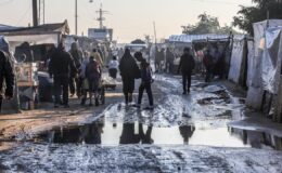 Gazze’de Aşırı Yağışlar ve İsrail Saldırıları: Evsiz Kalan Filistinlilerin Yaşam Mücadelesi