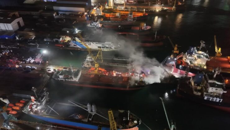 Tuzla’da Kuru Yük Gemisinde Yangın: Evliya Çelebi Mahallesi’nde Dev Yangın!