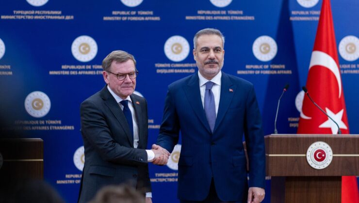 Hakan Fidan ve Almanya Dışişleri Bakanı Wadephul’dan Savaşın Sonlandırılmasına Yönelik İstişare: Telefon Görüşmesi Detayları