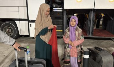 Depremzede Hazal’ın Umre Hayali Gerçek Oldu: 72 Saat Sonra Kurtarılan Hazal, Ailesiyle Kutsal Topraklara Uçtu