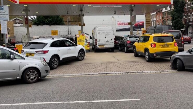 ABD/İsrail-İran Savaşı Petrol Piyasasını Vurdu: İngiltere’de Akaryakıt Fiyatları Fırladı, Tedarik Kısıtlamaları Başladı