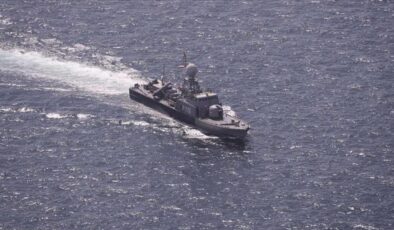 Son Dakika: İran Donanmasına Ait Savaş Gemisi Hint Okyanusu’nda Battı, Çok Sayıda Kayıp Var