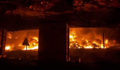 Son Dakika: İran’ın Merkezi Eyaletine ABD-İsrail Saldırısı: 11 Ölü, 15 Yaralı