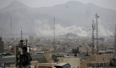 İran’da Yeni Dönem: Geçici Liderlik Konseyi Göreve Başladı, Pezeşkiyan’dan Açıklamalar