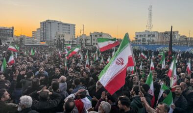 İran’dan ABD ve İsrail’e Karşı Savunma Vurgusu: ‘Bedeli Ne Olursa Olsun Kendimizi Savunacağız’