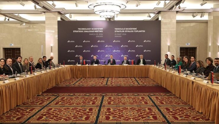 Bakan Kacır’dan Yapay Zeka Hamlesi: 2030 Stratejisinin Öncelikleri İş Dünyasıyla Belirleniyor