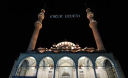 Kadir Gecesi: Kur’an’ın İndirilmeye Başlandığı Gece İdrak Ediliyor