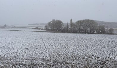Kar Yağışı Türkiye’yi Esir Aldı: Antalya’dan Kayseri’ye Beyaz Örtü