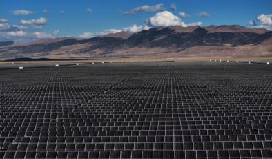 Türkiye’nin Güneş Enerjisi Hamlesi: Kurulu Güç 641 Kat Arttı, Hedef 2035’e Kadar 80 Milyar Dolarlık Yatırım