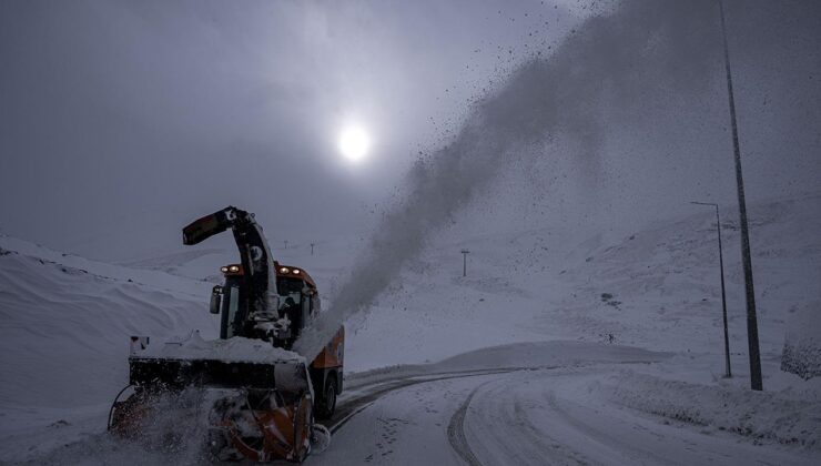 Van’da Kar ve Tipi Hayatı Olumsuz Etkiliyor: 103 Köy ve Mezra Yolu Kapandı