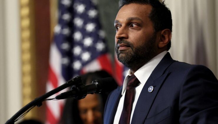 FBI Direktörü Christopher Wray’in E-Posta Hesabı Hacklendi: İran Bağlantılı Hackerlar Sorumlu