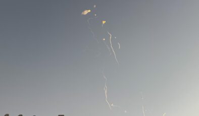 Katar ve BAE, İran’dan Fırlatılan Füzeleri Engelledi: Bölgede Gerilim Artıyor