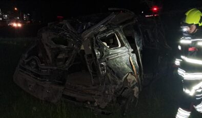 Balıkesir’de Feci Kaza: Organize Sanayi Bölgesi’nde Otomobil Şarampole Devrildi, 1 Ölü, 6 Yaralı