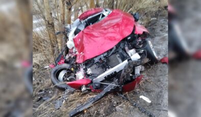 Erzurum’da Yağışlı Hava Faciası: Şarampole Uçan Otomobilde 2 Ölüm, 5 Yaralı